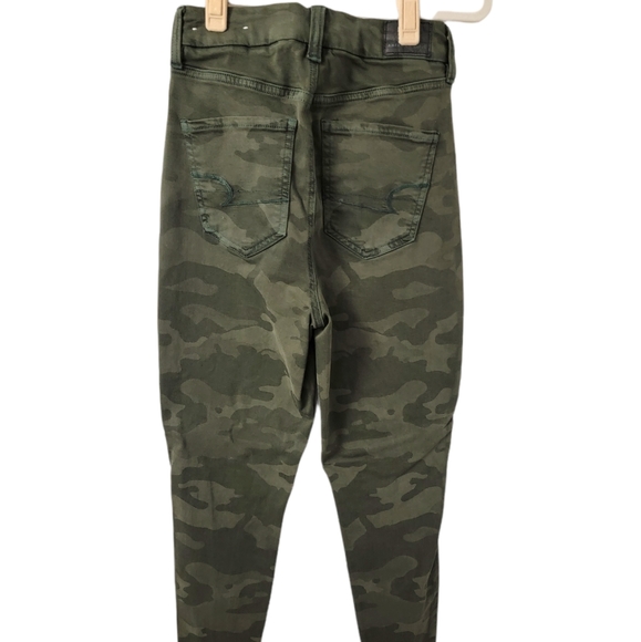 American Eagle distressed camo high rise jeggings - Picture 2 of 5